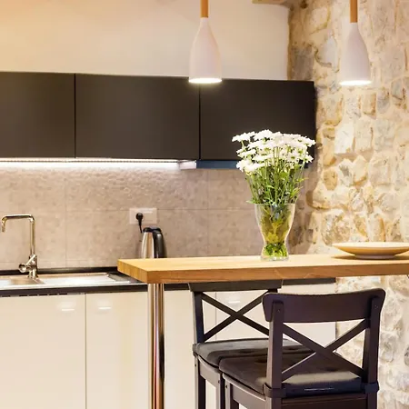 Explore The Historic Center From A Remodeled *